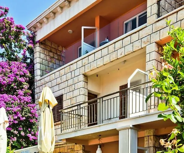 Casa de hóspedes St. Nicholas 4*