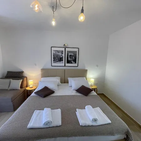St. Nicholas Pensionat 4*